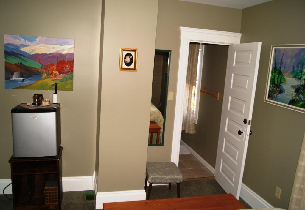 Ye Olde Walkerville Bed & Breakfast Виндзор Номер фото