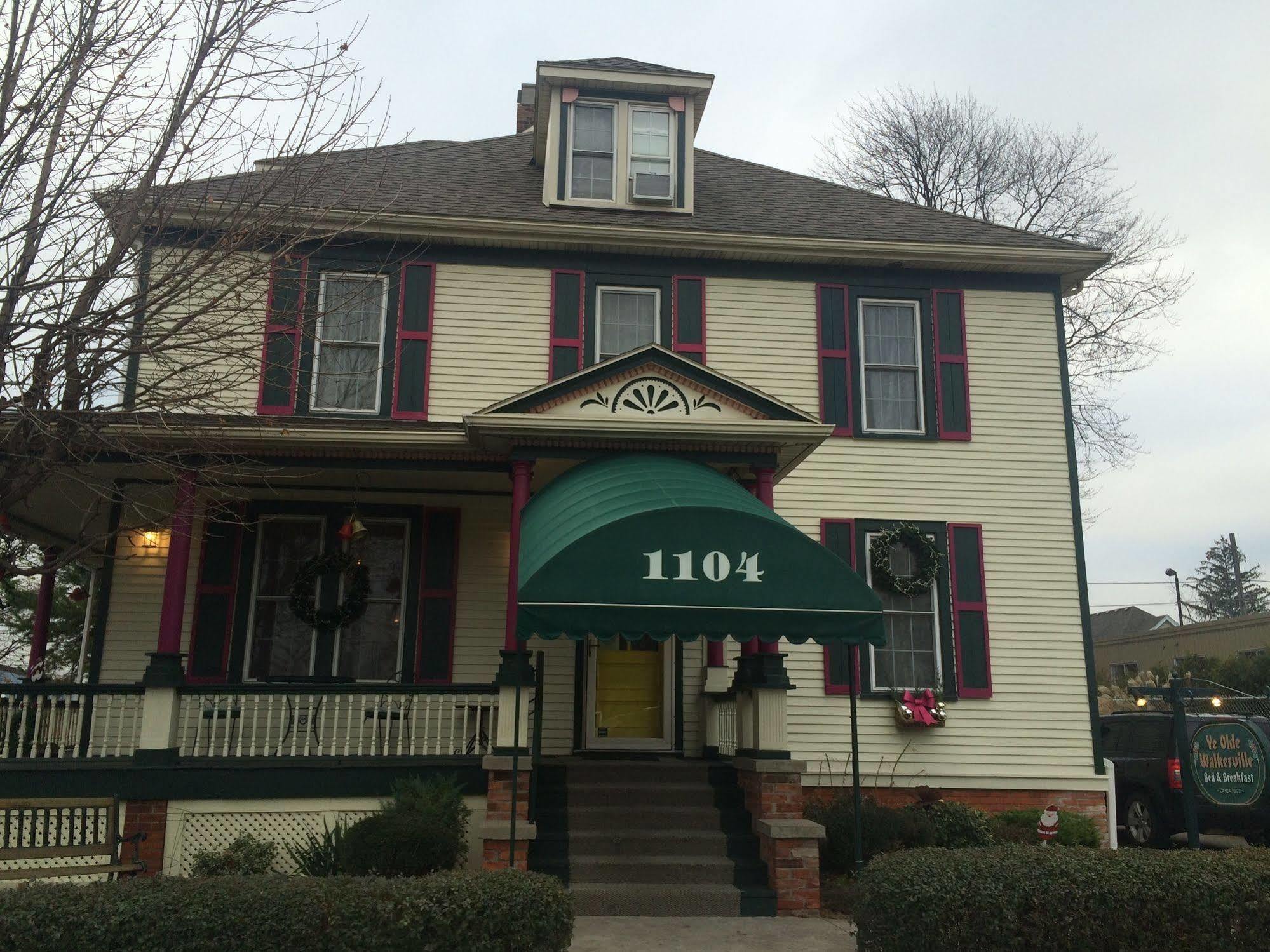 Ye Olde Walkerville Bed & Breakfast Виндзор Экстерьер фото